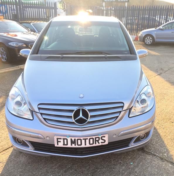 2005 Mercedes-Benz B-Class 2.0 5dr image 2