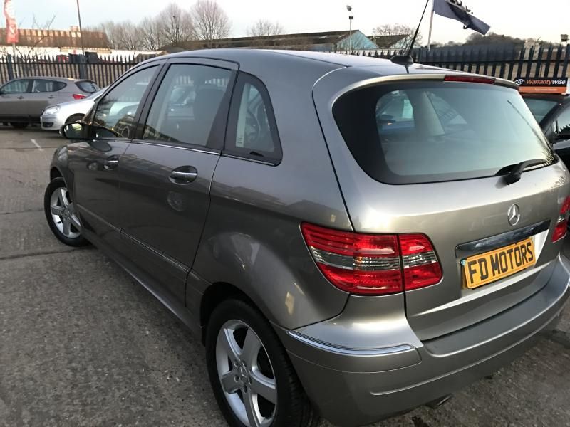 2006 Mercedes-Benz B-Class 1.5 5dr image 4