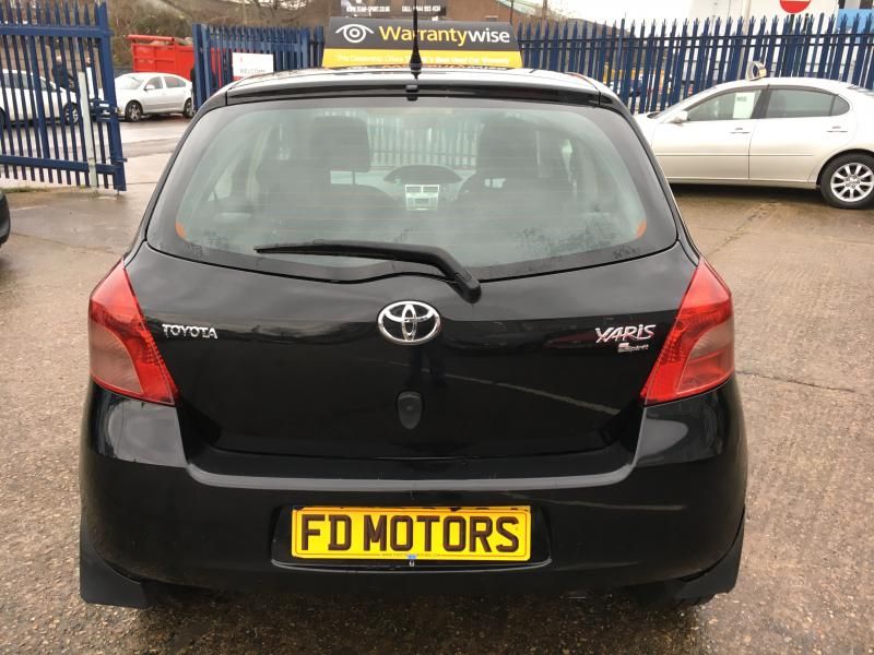 2006 Toyota Yaris 1.4 5dr image 5