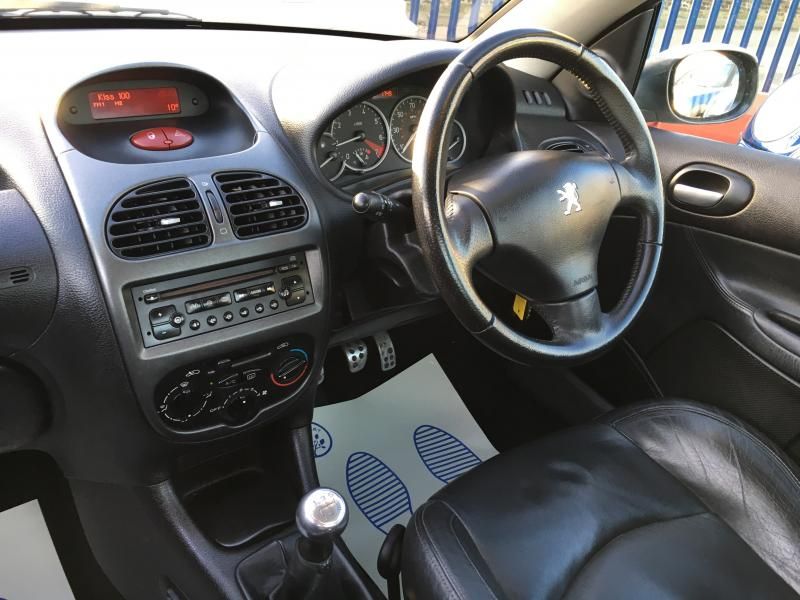 2005 Peugeot 206 1.6 2dr image 9