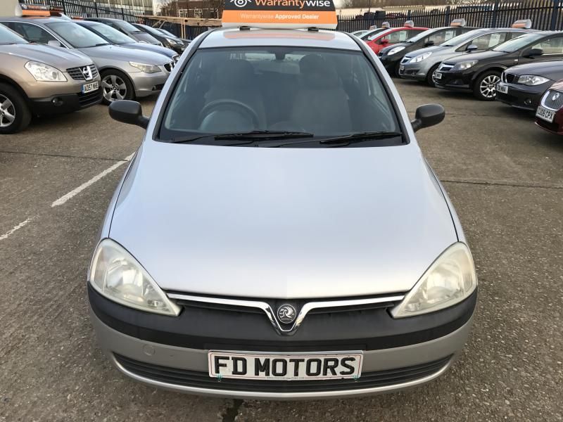 2002 Vauxhall Corsa 1.2 3dr image 2