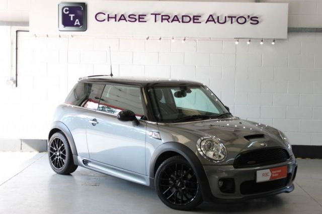 2007 MINI Hatch John Cooper Works 1.6 3d image 1