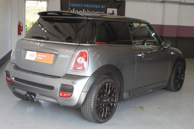 2007 MINI Hatch John Cooper Works 1.6 3d image 6