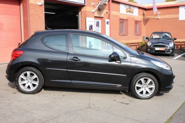 2006 Peugeot 207 1.6 Sport 3d image 3