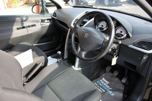 2006 Peugeot 207 1.6 Sport 3d image 9