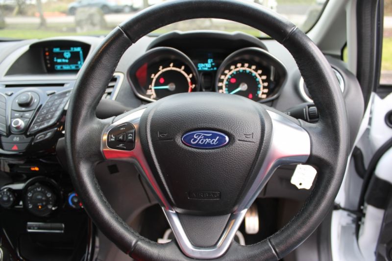 2014 Ford Fiesta 1.0 Zetec S 3dr image 6