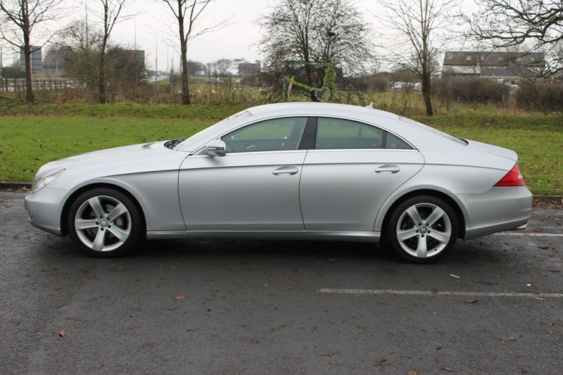 2008 Mercedes-Benz 3.0 CLS320 CDI 4dr image 3