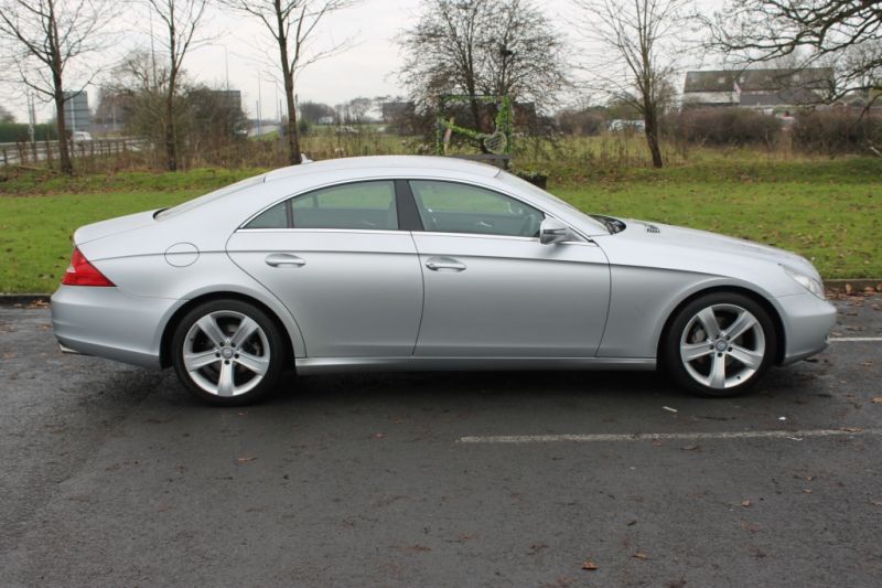 2008 Mercedes-Benz 3.0 CLS320 CDI 4dr image 5