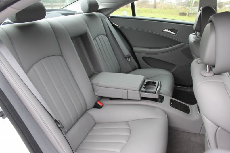 2008 Mercedes-Benz 3.0 CLS320 CDI 4dr image 9