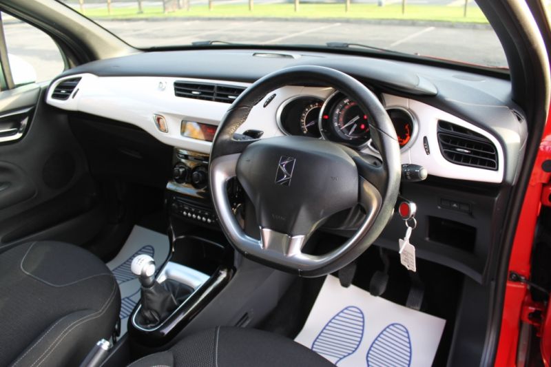 2011 Citroen DS3 1.6 VTi 16v Dstyle 3dr image 7