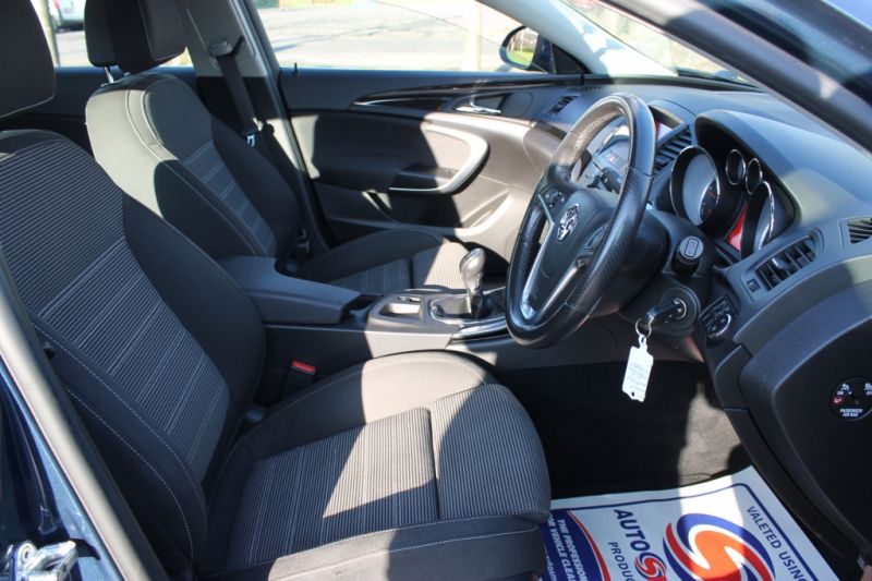2010 Vauxhall Insignia 2.0 SRI CDTI 5DR image 6