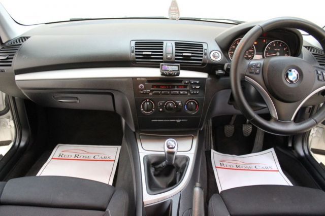 2011 BMW 1 Series 2.0 116I Sport 5d image 7