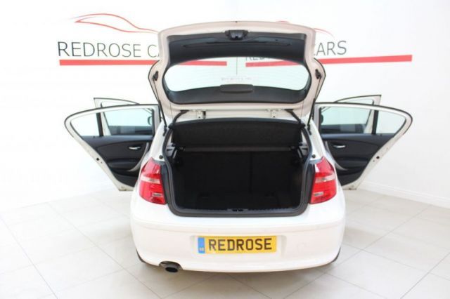 2011 BMW 1 Series 2.0 116I Sport 5d image 9