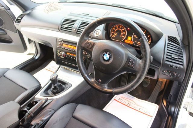 2011 BMW 1 Series 2.0 118D M Sport 5d image 5