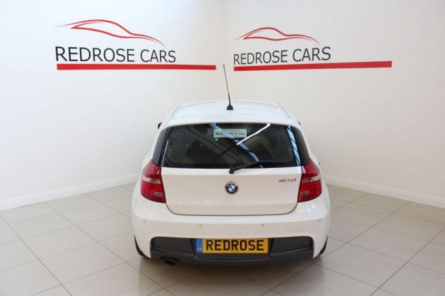 2010 BMW 1 Series 2.0 116D M Sport 5d image 4