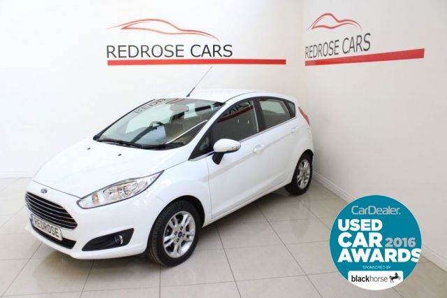 2015 Ford Fiesta 1.2 Zetec 5d image 1
