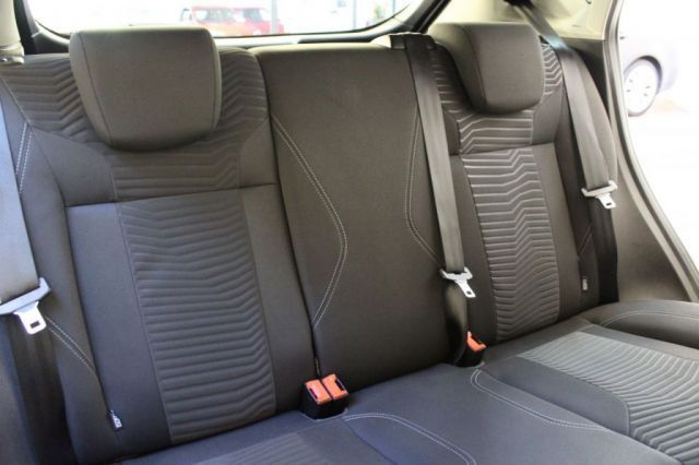 2015 Ford Fiesta 1.2 Zetec 5d image 8