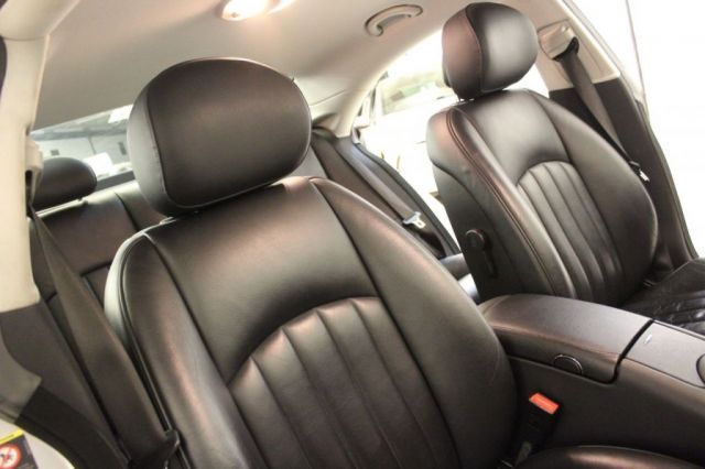 2007 Mercedes-Benz 3.0 CLS320 CDI 4d image 6