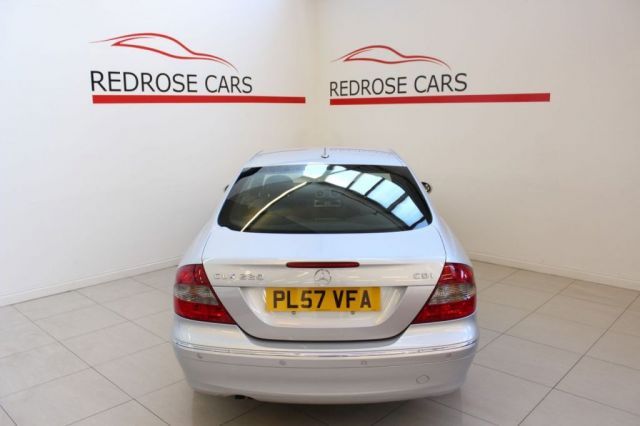 2007 Mercedes-Benz 2.1 CLK220 CDI Avantgarde 2d image 4