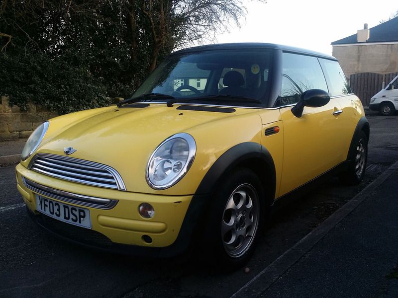 2003 MINI Cooper 1.6I 16V 3dr image 3