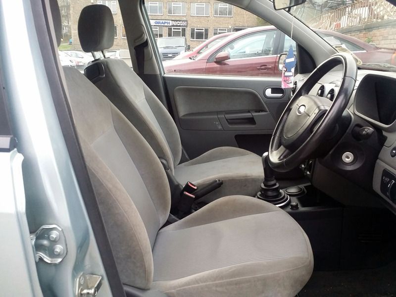 2002 Ford Fusion 1.6 3 5dr image 7