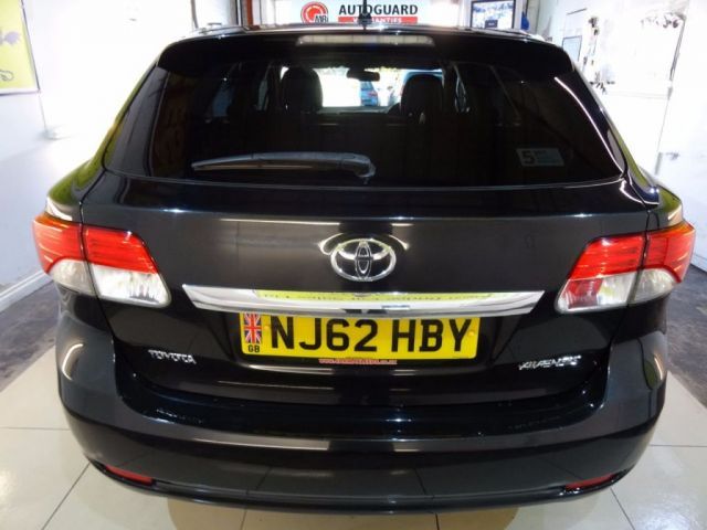 2012 Toyota Avensis 2.0 T4 D-4D 5d image 4