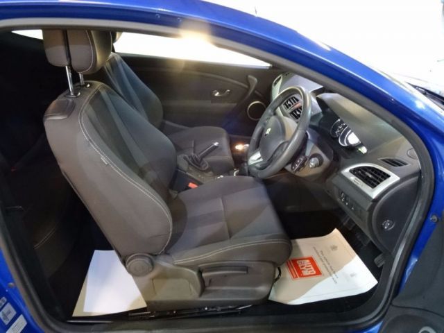 2011 Renault Megane 1.5 DCI ECO 3d image 7