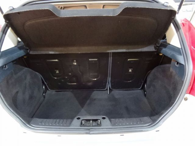 2010 Ford Fiesta 1.2 Zetec 5d image 9