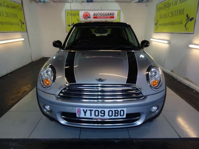2009 MINI Hatch Cooper D 1.6 3d image 3