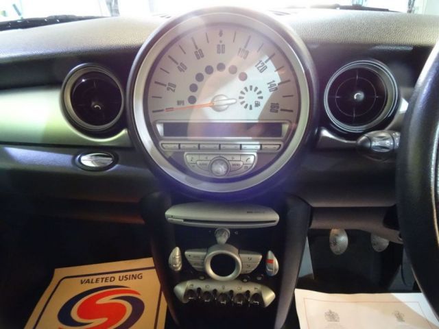 2009 MINI Hatch Cooper D 1.6 3d image 10