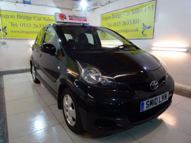2010 Toyota Aygo 1.0 VVT-I MM 5d image 1