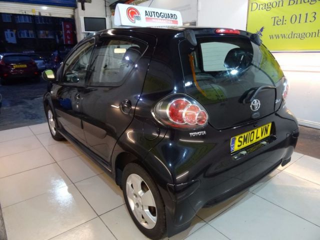 2010 Toyota Aygo 1.0 VVT-I MM 5d image 5