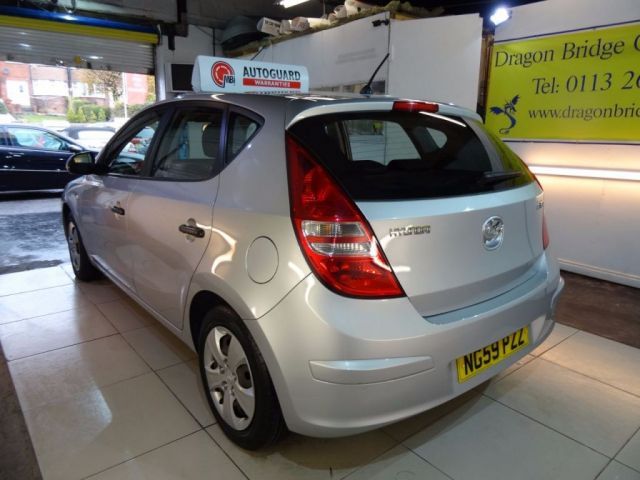 2010 Hyundai I30 1.4 Edition 5d image 5