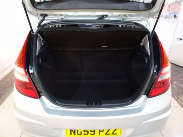 2010 Hyundai I30 1.4 Edition 5d image 7