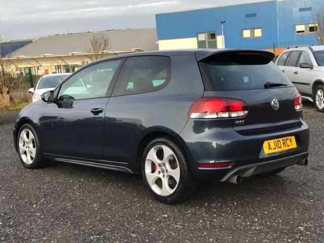 2010 Volkswagen Golf 2.0 GTI DSG 3d image 6