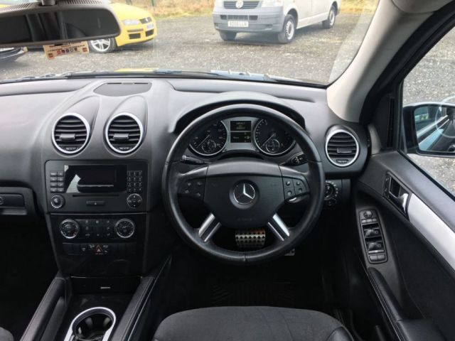 2007 Mercedes-benz ML280 CDI Sport 5d image 9