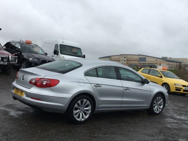 2010 Volkswagen CC 2.0 TDI 4d image 4