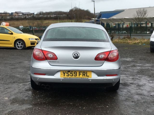 2010 Volkswagen CC 2.0 TDI 4d image 6