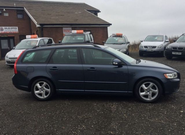 2010 Volvo V50 1.6 D 5d image 3