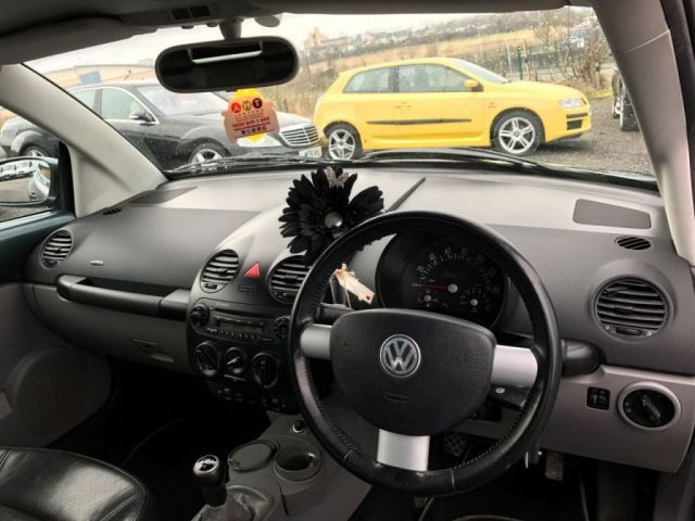 2004 Volkswagen Beetle 1.6 8V 2d image 8