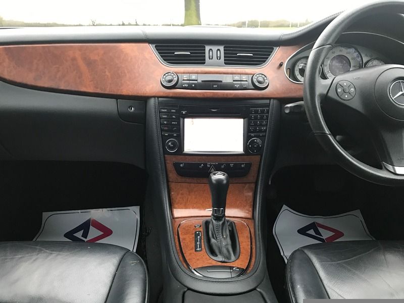 2008 Mercedes CLS320 CDI image 8