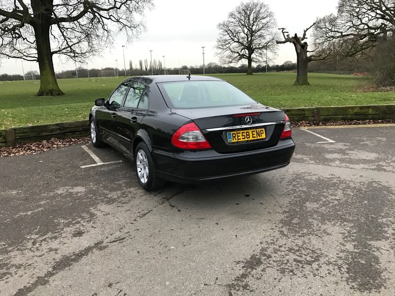 2008 Mercedes E 220 CDI SE image 6