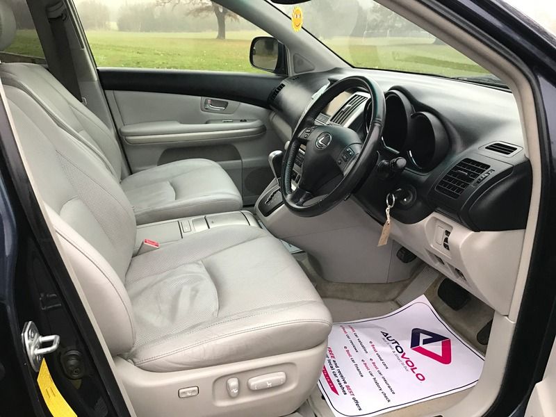 2005 Lexus RX 3.3I V6 SE Hybrid image 8