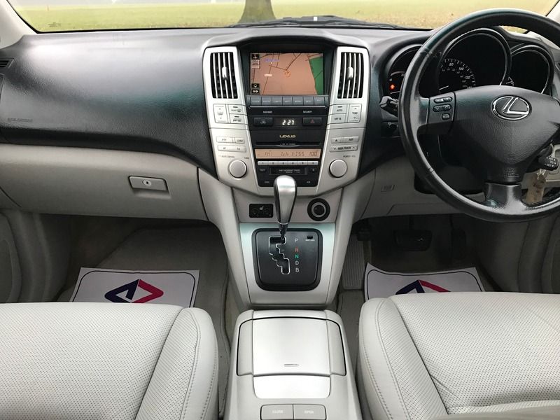 2005 Lexus RX 3.3I V6 SE Hybrid image 10