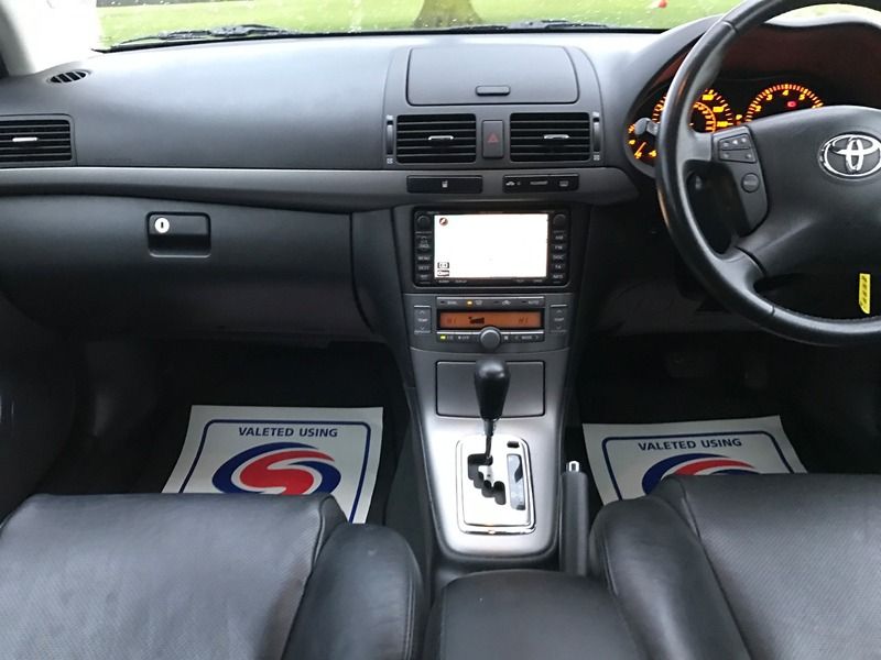 2007 Toyota Avensis 2.0 VVT-I T image 10