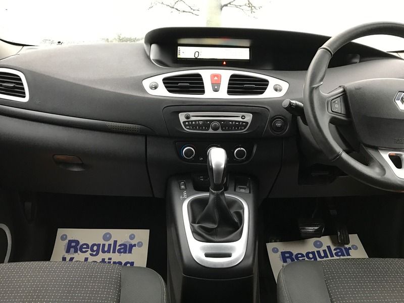 2009 Renault Scenic 2.0 VVT image 10