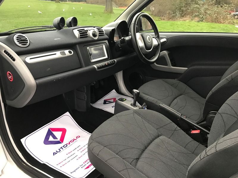 2011 Smart ForTwo 1.0 image 8