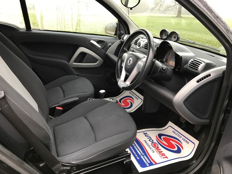 2010 Smart ForTwo 1.0 image 8