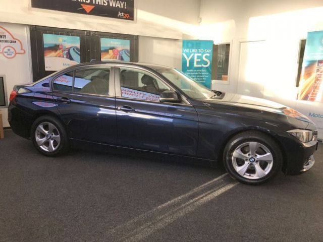 2013 BMW 3 Series 2.0 320D image 1