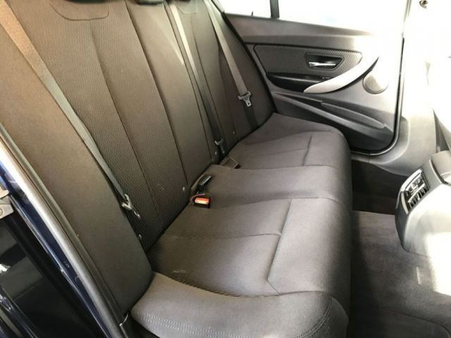 2013 BMW 3 Series 2.0 320D image 7